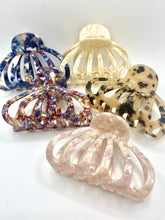 Load image into Gallery viewer, Queen's Hair claws