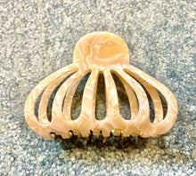 Load image into Gallery viewer, Queen's Hair claws