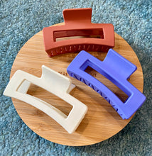 Load image into Gallery viewer, Classic Hair Claws