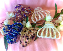 Load image into Gallery viewer, Queen's Hair claws