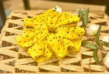 Load image into Gallery viewer, Polka Dot
